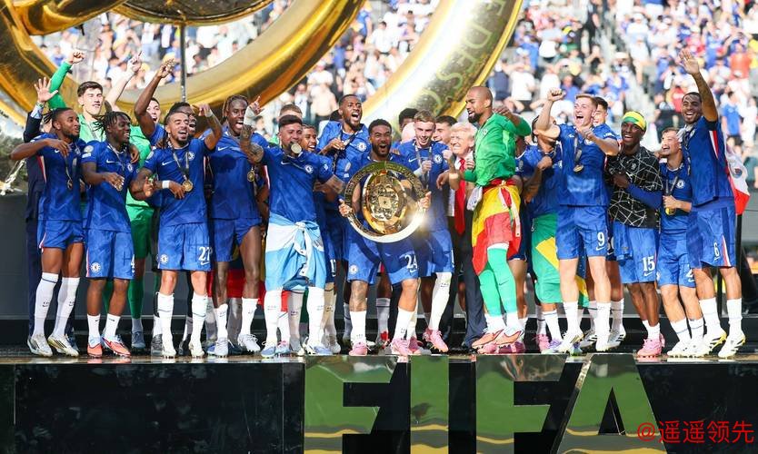 三大豪门乱战！切尔西突袭，加入大巴黎巴萨对马竞锋霸的争夺